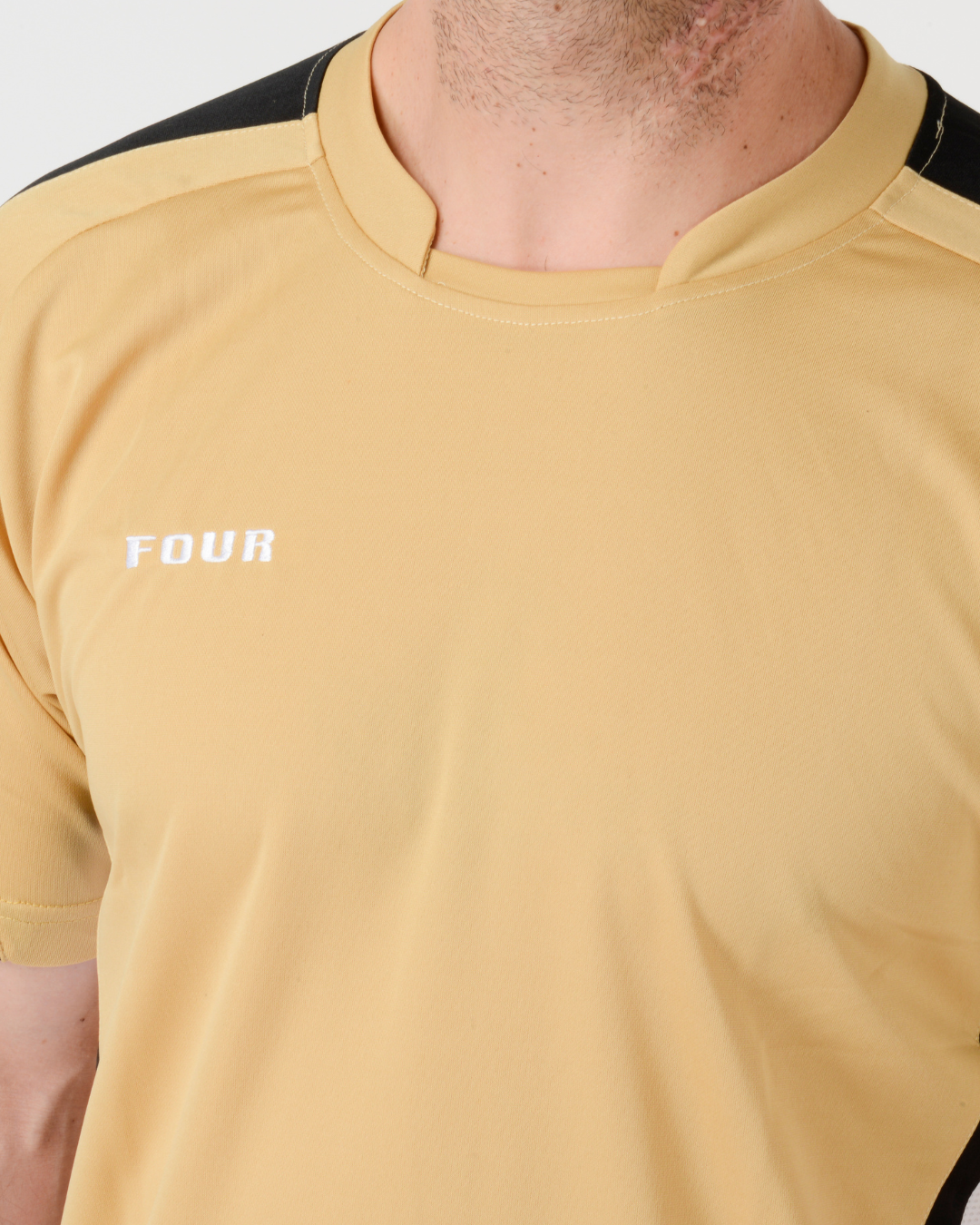 Camiseta de Futbol y Short - - Set Genova Dorado Negro (Talla M)